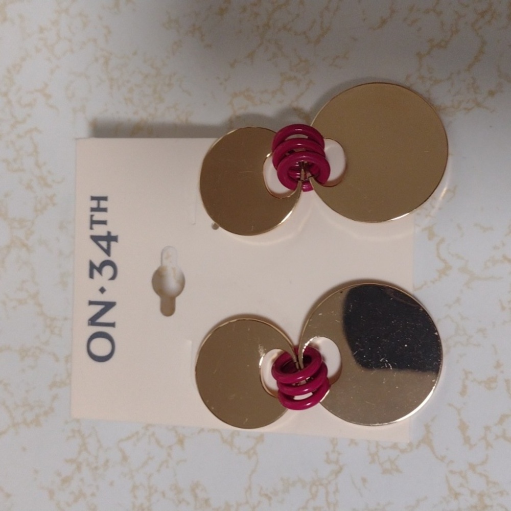 NWT ON 34th Gold Tone and Rose Statement Earrings